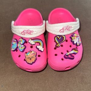 Size 6 toddler Crocs